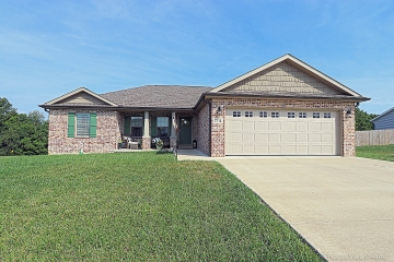 Home for sale in Jackson MO 4 bedrooms, 3 full baths