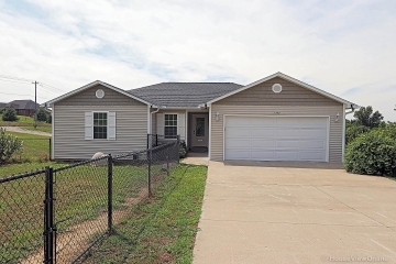 Home for sale in Burfordsville MO 3 bedrooms, 3 full baths