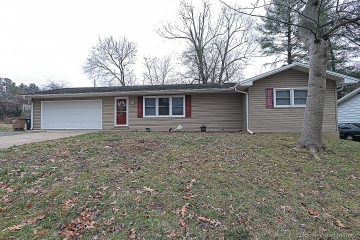 Home for sale in Cape Girardeau MO 3 bedrooms, 1 full baths and 1 half baths