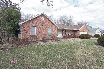 Home for sale in Jackson MO 3 bedrooms, 3 full baths