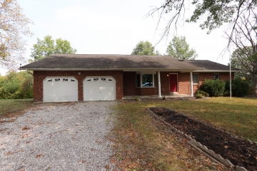 Home for sale in Perryville MO 3 bedrooms, 2 full baths